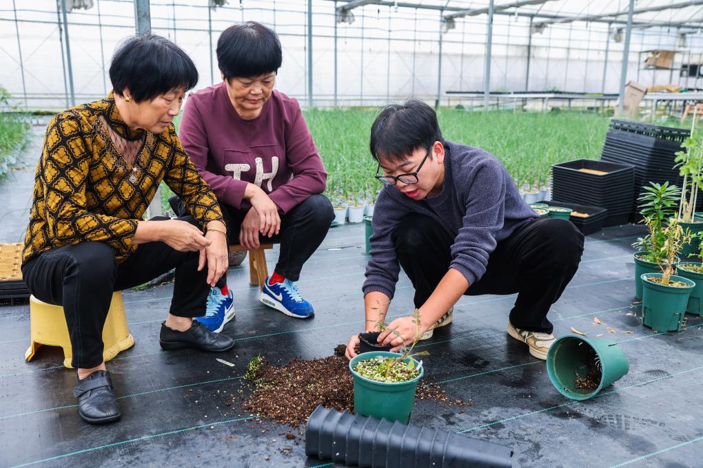 杭州富陽：特色共富工坊助力鄉村振興